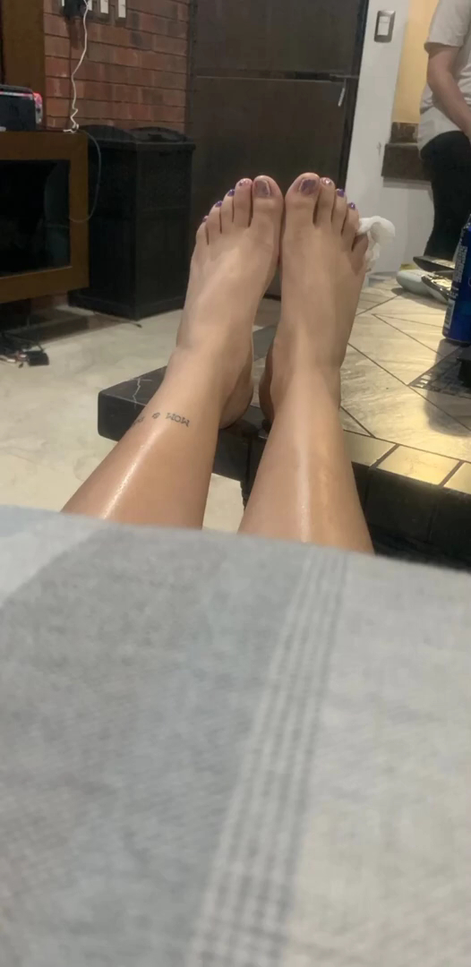 Abril Abdamari Garza Alonso Feet