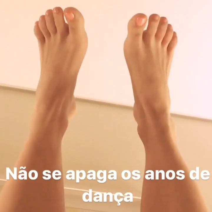 Ayu Brazil Feet