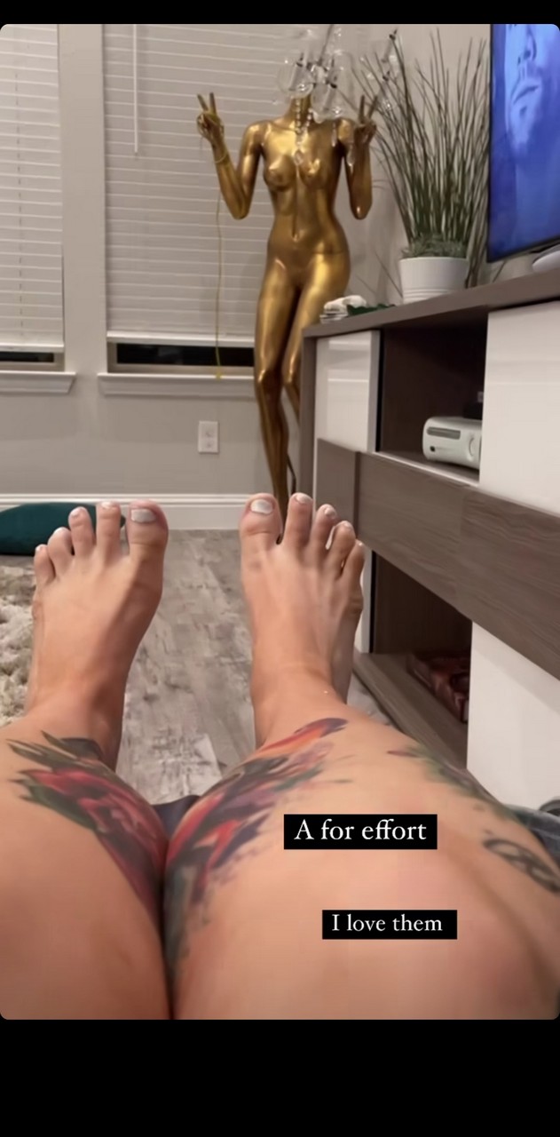 Deanna James Feet