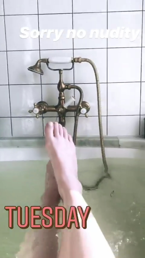 Jen Kirkman Feet