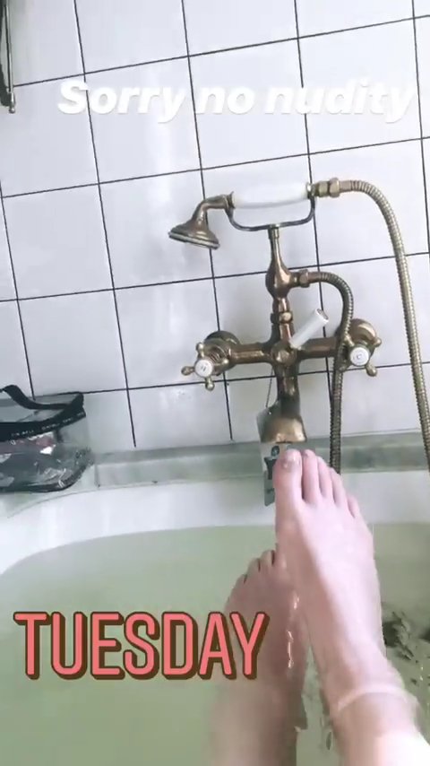 Jen Kirkman Feet