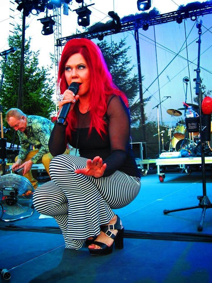 Kate Pierson Feet