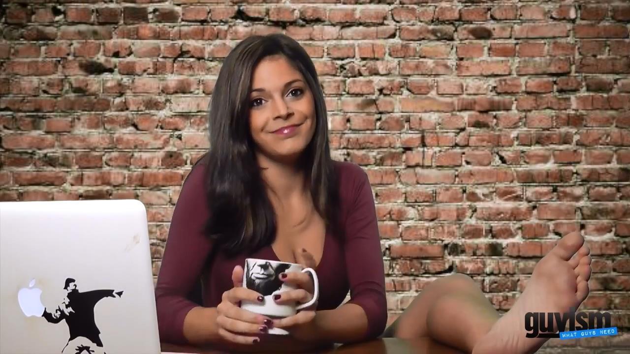 Katie Nolan Feet