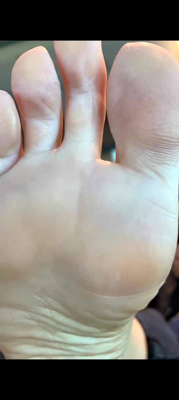 Kyle Unfug Feet