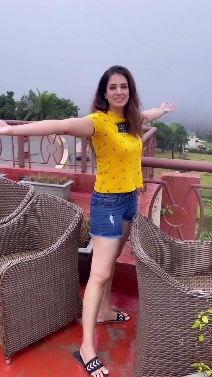 Sarita Mehandale Feet