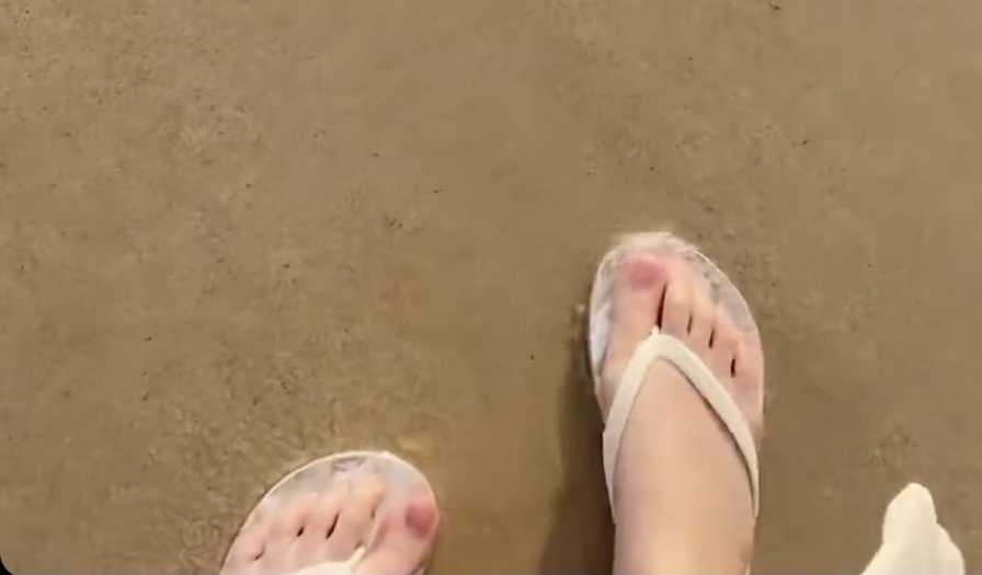 Sophia Albarakbah Feet